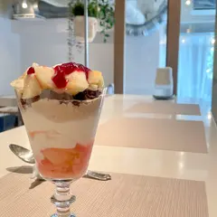 QUEUX salon des desserts (クー・サロン ドゥ デセール)
