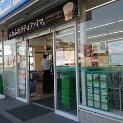 ファミリーマート 苅田若久町二丁目店
