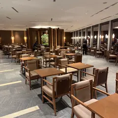 JAL羽田空港 国際線サクララウンジ・スカイビュー