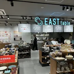 EAST table ワン・フクオカ・ビル店