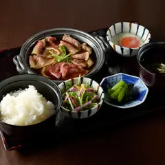 山 ワンランク上の世界の山ちゃん GEMS名駅三丁目店