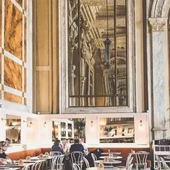 Le Royal café