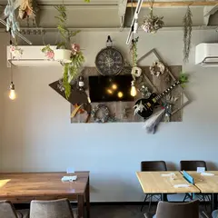 和 diningcafe 靖浩
