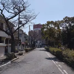 ホテル イー・ジュエル