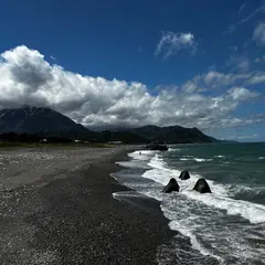 須沢海岸（ヒスイ海岸）