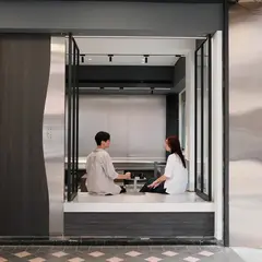 LOOP IN NEON 霓裡｜COFFEE BAR
