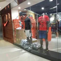 Nike (新都會廣場店)