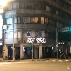 WEAVISM X 東区概念店