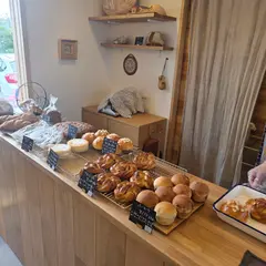 田んぼのとなり