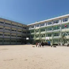 鎌ケ谷市立第二中学校