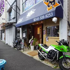 三代目 大作商店（あさめし屋）