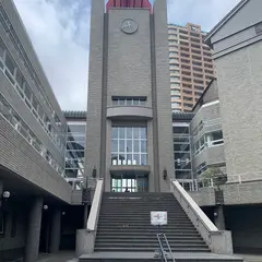 早稲田大学 中央図書館