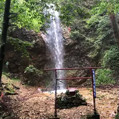 湯谷の荒沢不動滝