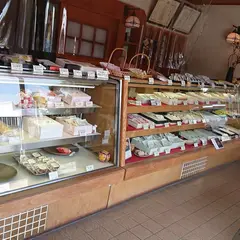 菓子匠うぶた堂 中の茶屋店