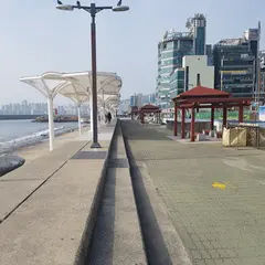 民楽水辺公園