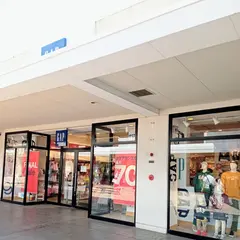 Gap Outlet 三井アウトレットパーク木更津店