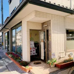 クインズ・カフェ