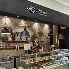 P.G.donut ルクアイーレ店