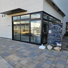 CAFE CORNER