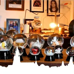 Original Vienna Snowglobe factory