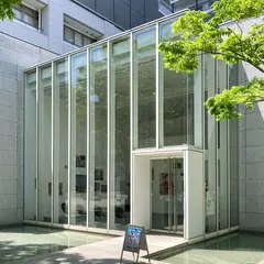 gallery G