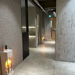 신논현톡스앤필(Sinnonhyeon Toxnfill)