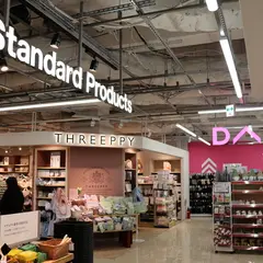 ダイソー ビックカメラ新宿東口店