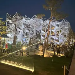 ウーマンズパビリオン in collaboration with Cartier