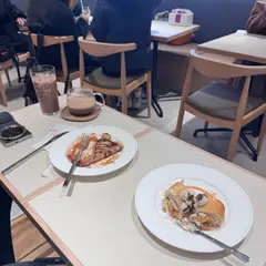 GODIVA cafe