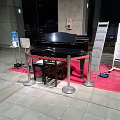 ストリートピアノ（駅ピアノ）