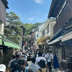 弁財天仲見世通り