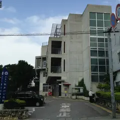 那覇市立繁多川図書館