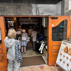 TRUFFLEDONUT 狛江店