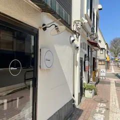 DolceteriaとなりのNUMMA ドルチェテリアとなりのヌンマ