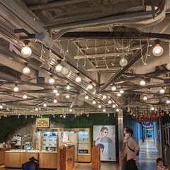 THE HANEDA HOUSE