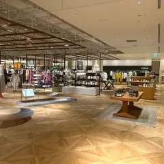 トゥモローランド 京都BAL店