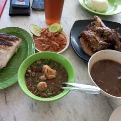 Sop Konro Karebosi Kelapa Gading