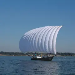 観光帆引船