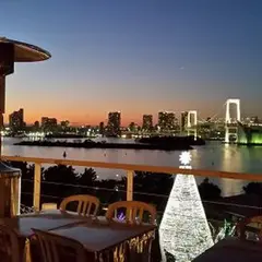 トラットリア マルーモ デックス東京ビーチ店