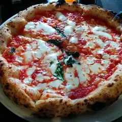 Kesté Pizza & Vino