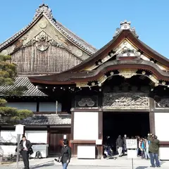 二条城前駅