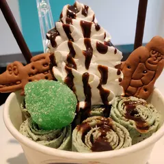 ロールアイスクリームファクトリー（ROLL ICE CREAM FACTORY）道頓堀店