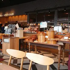 HEART BREAD ANTIQUE 豊田店