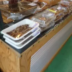 肉の市場カタオカ 新鮮市場店