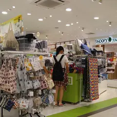 3COINS 金沢リント百番街店
