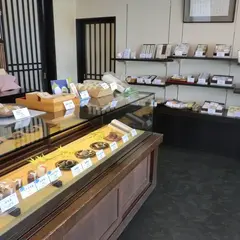 こもよ