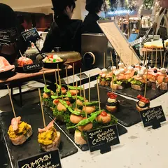 Bar&Tapas Celona 日比谷ミッドタウン