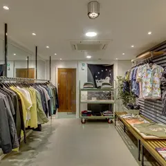 Couverture & The Garbstore