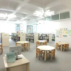 金沢海みらい図書館