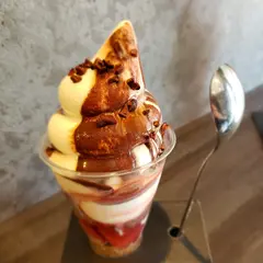 【AND INITIAL】北海道札幌 ソフトクリーム／シメパフェ 人気